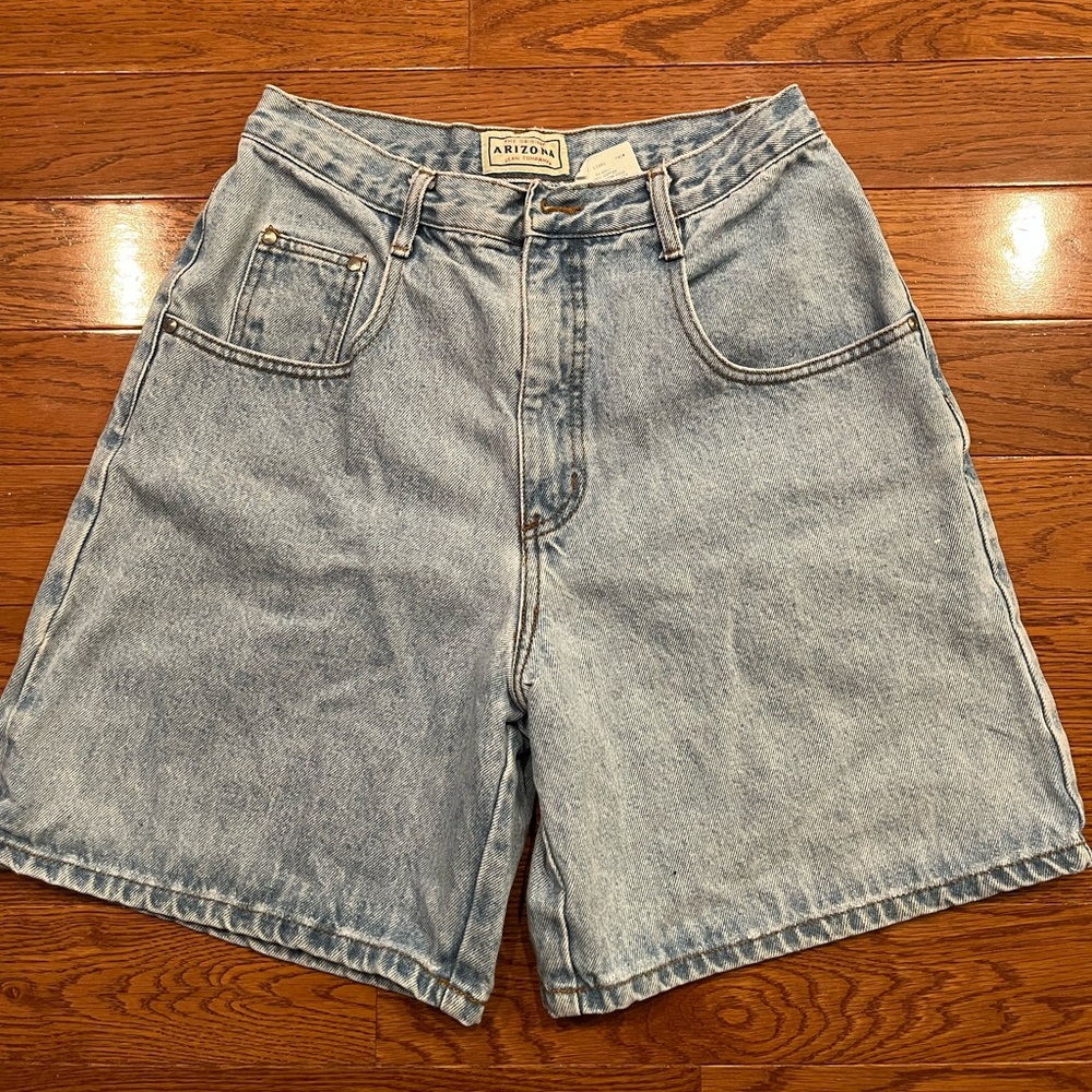 Vintage light wash Arizona denim shorts